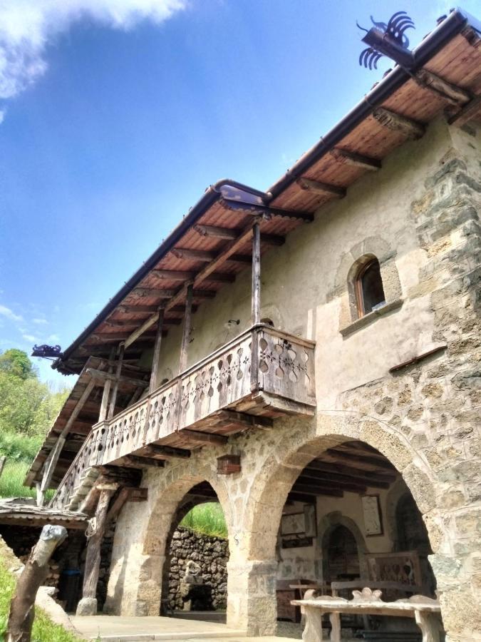 Dossena Dimora Storica Al Lac Conte Tomaselli Villa Madonna della Costa Luaran gambar
