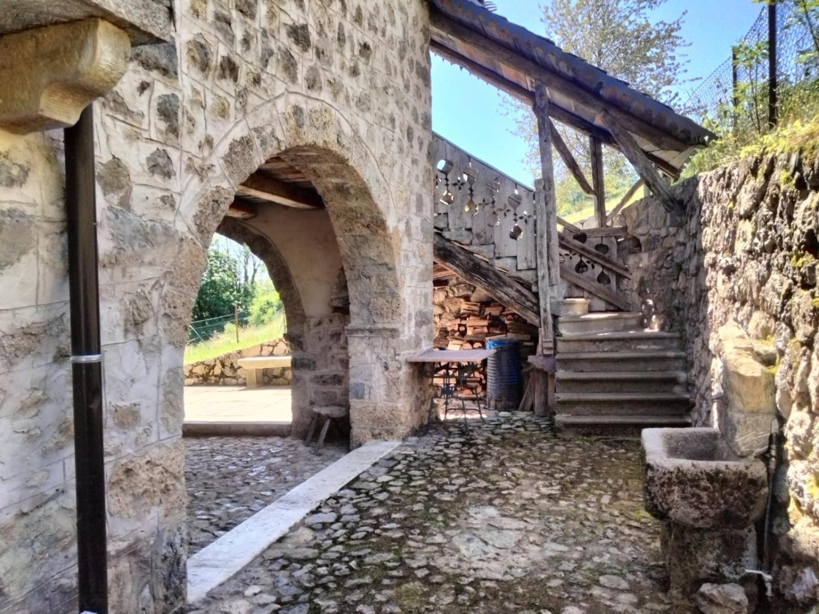 Dossena Dimora Storica Al Lac Conte Tomaselli Villa Madonna della Costa Luaran gambar