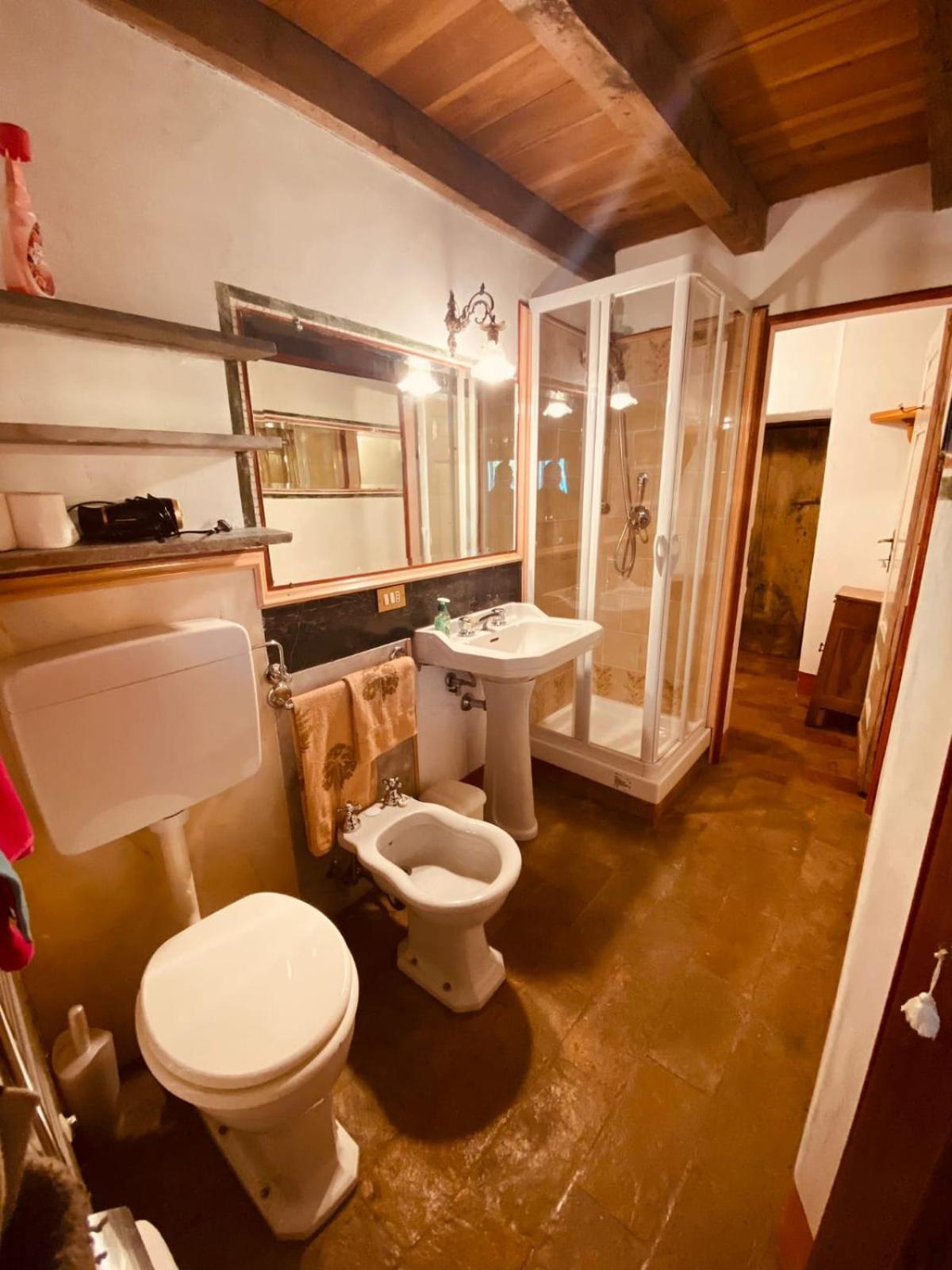 Dossena Dimora Storica Al Lac Conte Tomaselli Villa Madonna della Costa Luaran gambar
